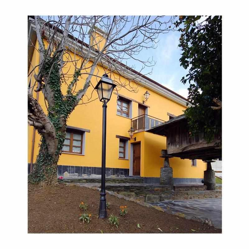 Apartamento La Casa Del Abuelo Justo Minagon Exterior photo
