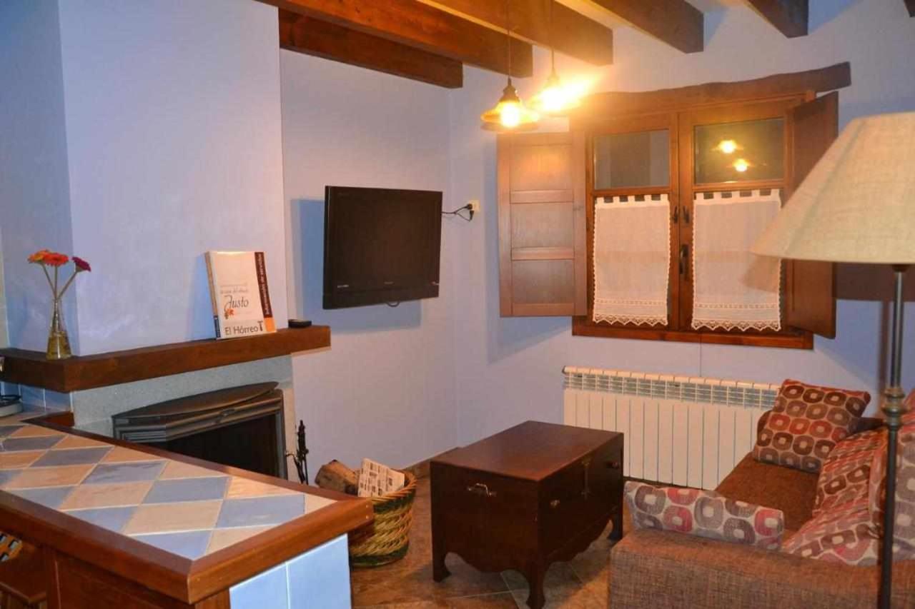 Apartamento La Casa Del Abuelo Justo Minagon Exterior photo