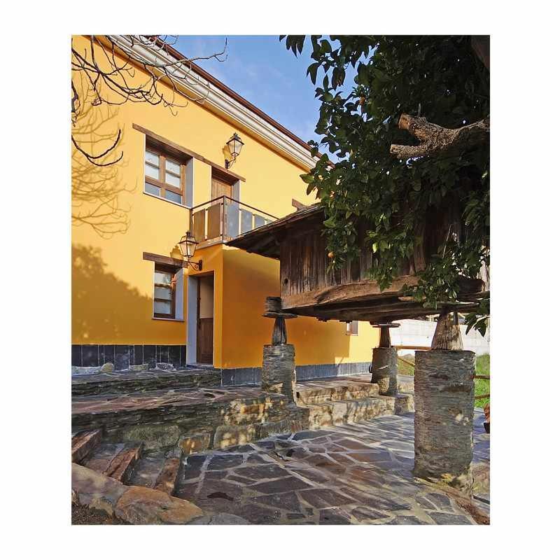 Apartamento La Casa Del Abuelo Justo Minagon Exterior photo