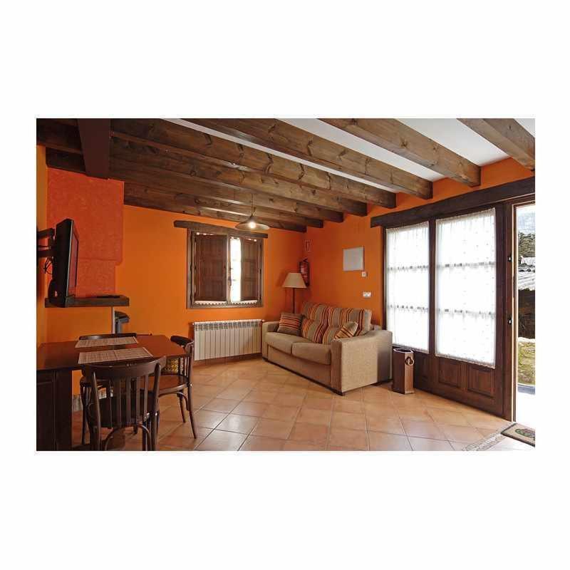 Apartamento La Casa Del Abuelo Justo Minagon Exterior photo