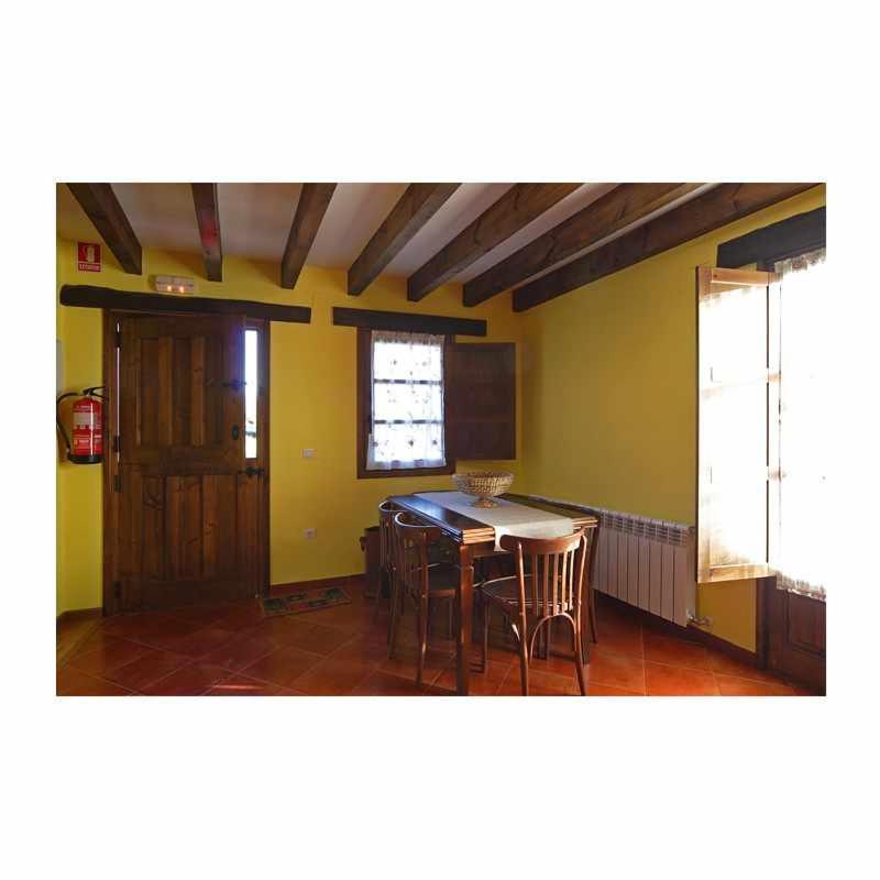 Apartamento La Casa Del Abuelo Justo Minagon Exterior photo
